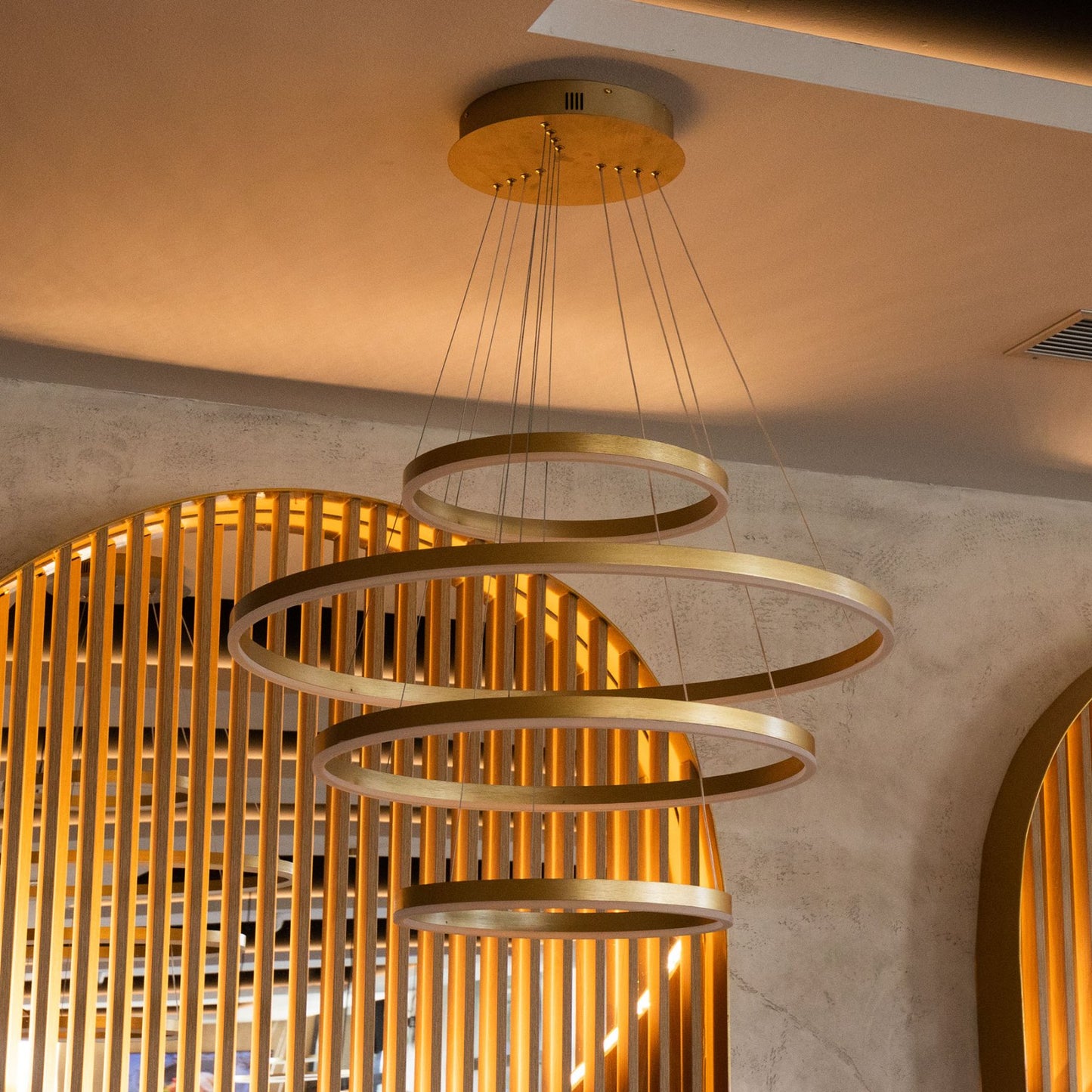 Chandelier LED King ML-2107002 gold